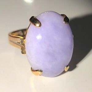 Large Lavender Jadeite In 14K Yellow Gold Ring. Size 6.5